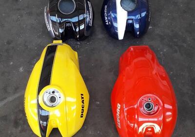 Serbatoi vari colori Ducati Monster - Annuncio 9070325