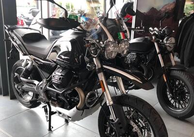 Moto Guzzi V85 TT Guardia d'Onore (2022 - 23) - Annuncio 9096124