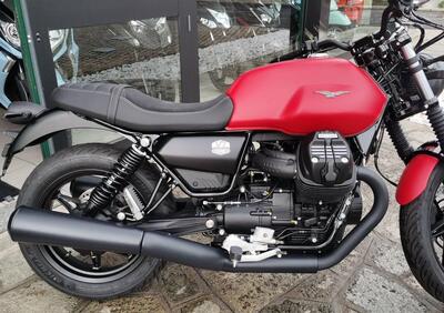Moto Guzzi V7 Stone (2021 - 24) - Annuncio 9270703