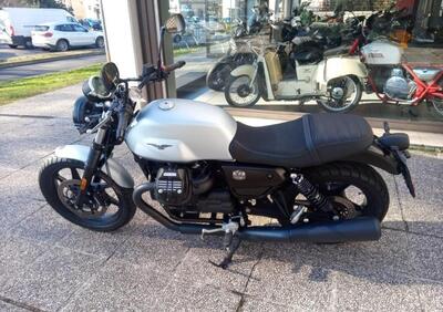 Moto Guzzi V7 Stone (2021 - 24) - Annuncio 9358491