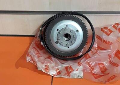 Volano con magnete Aprilia AP8212710 - Annuncio 9382733