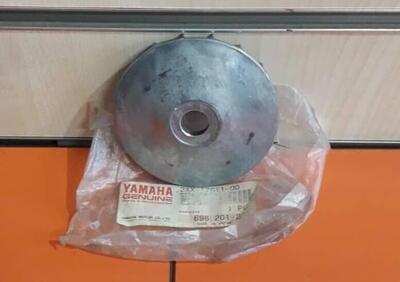 Puleggia fissa primaria Yamaha 2XX176110000 - Annuncio 9382774