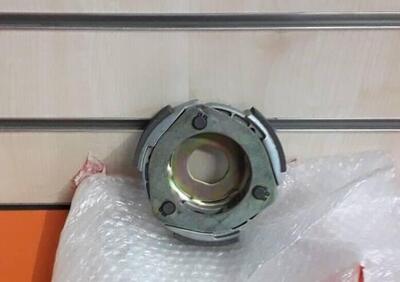 Frizione centrifuga cmpl Aprilia AP8590027 - Annuncio 9382826