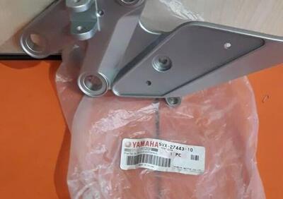 Supporto pedana ant Dx Yamaha 5VX274431000 - Annuncio 9386663