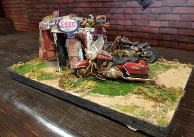 Diorama Road King e Dyna demolita con pompa di ben  - Annuncio 8829112