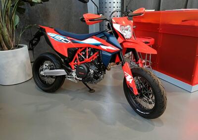 KTM 690 SMC R (2023 - 24) - Annuncio 9488992