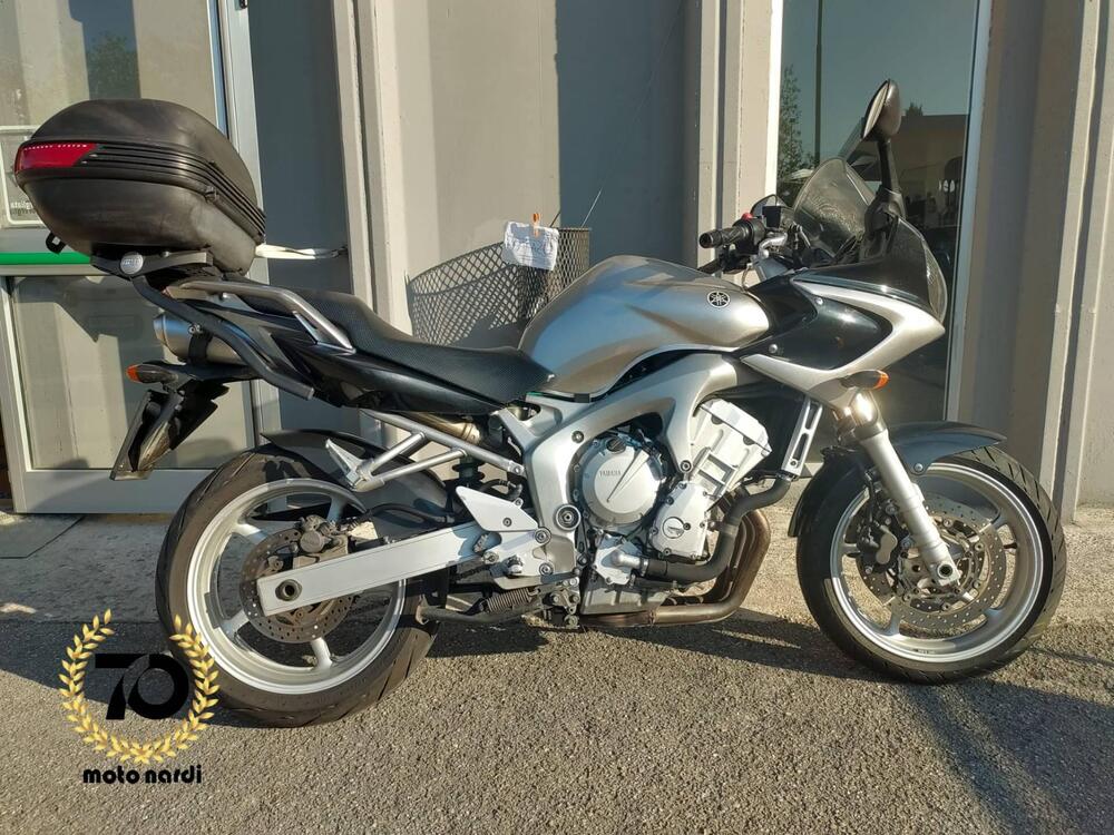 Yamaha FZ6 Fazer (2004 - 07) Usata