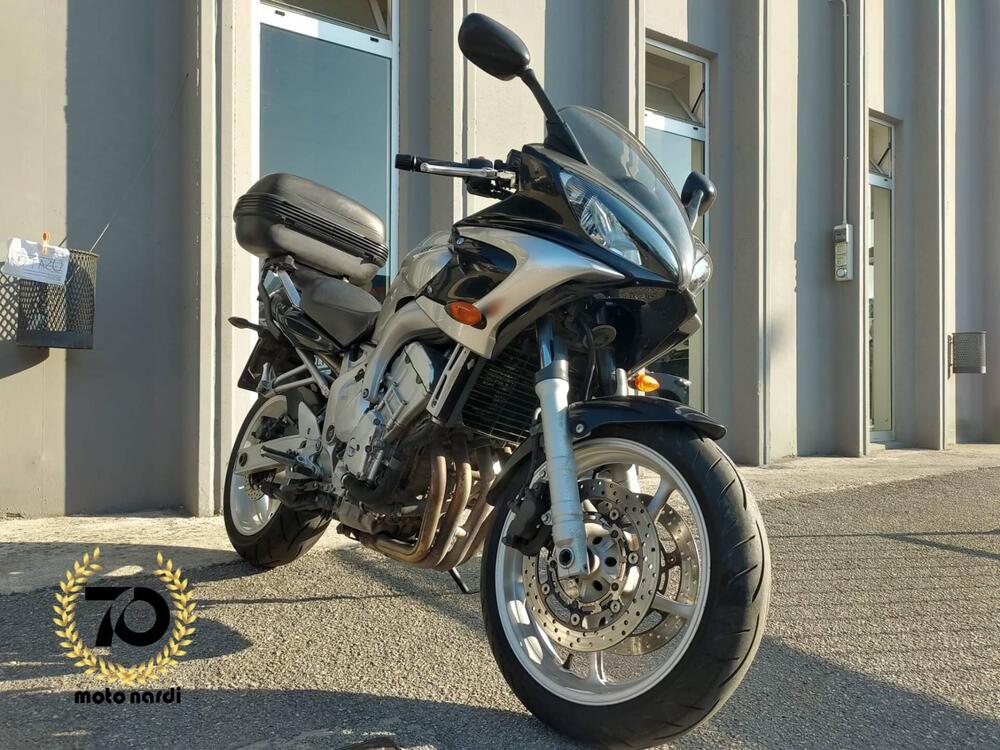 Yamaha FZ6 Fazer (2004 - 07) Usata