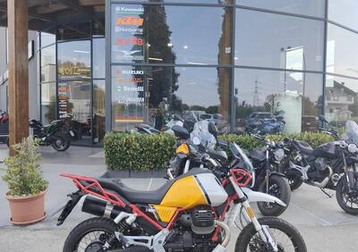 Moto Guzzi V85 TT Evocative Graphics (2021 - 23) - Annuncio 9504433