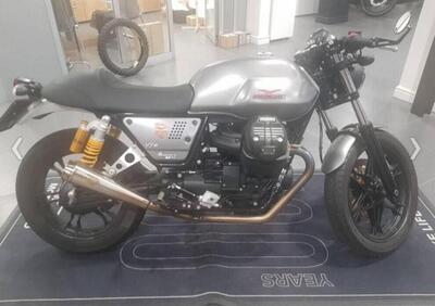 Moto Guzzi V7 III Stone (2017 - 20) - Annuncio 9510960