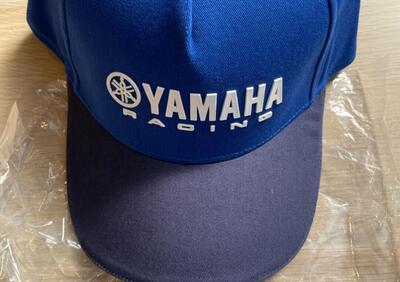 CAPELLO CON VISIERA YAMAHA RACING UOMO - Annuncio 9522112