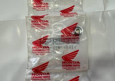 TAPPO BULLONE DI SUPPORTO Honda - Annuncio 9522502