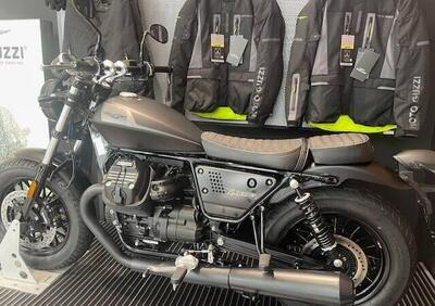 Moto Guzzi V9 Bobber (2021 - 24) - Annuncio 9348739