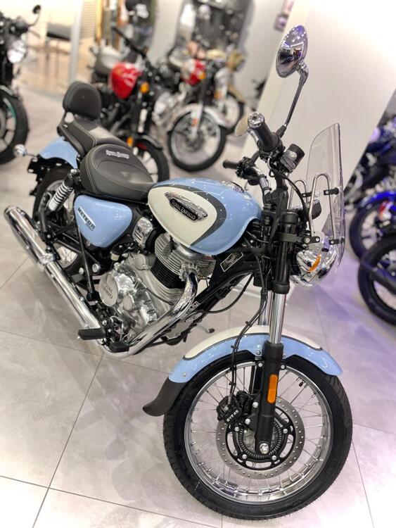 Royal Enfield Meteor 350 Aurora (2024) Usata