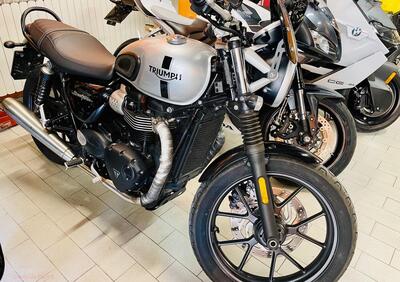 Triumph Street Twin 900 (2019 - 20) - Annuncio 9529103