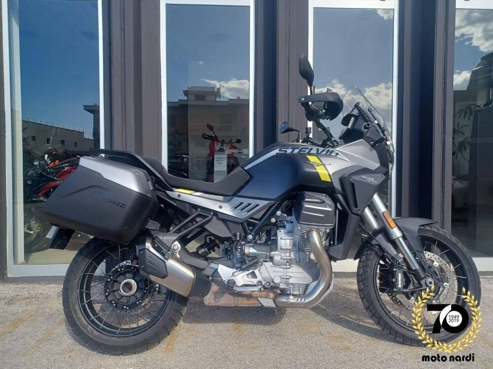 Moto Guzzi Stelvio (2024 - 25) Usata