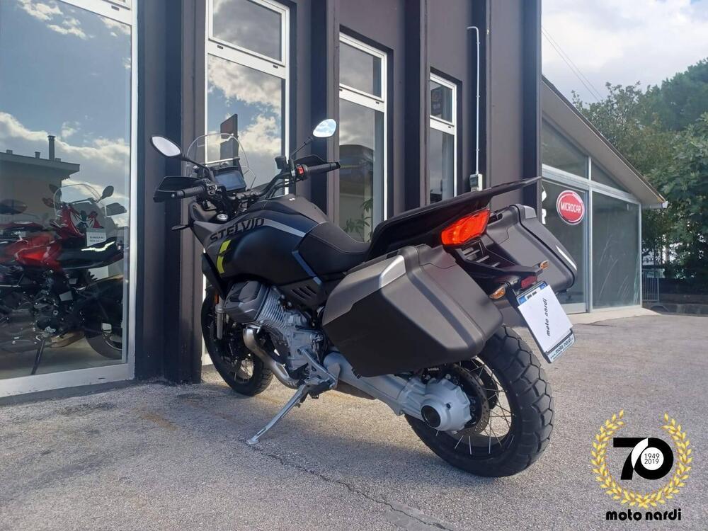 Moto Guzzi Stelvio (2024 - 25) Usata