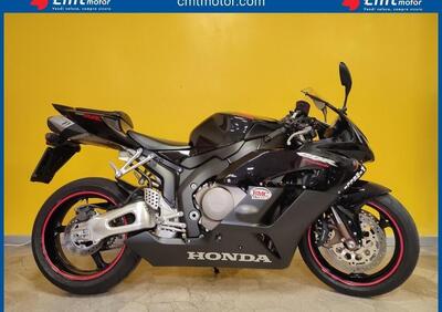 Honda CBR 1000 RR Fireblade (2004 - 05) - Annuncio 9545806