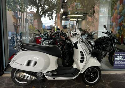 Vespa GTS 300 Super Hpe (2018 - 19) - Annuncio 9554540