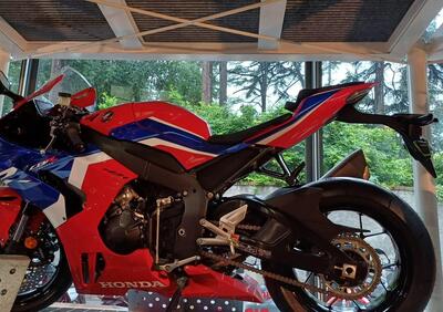 Honda CBR 1000 RR-R Fireblade (2022 - 23) - Annuncio 9555814