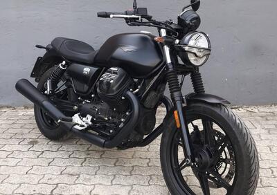 Moto Guzzi V7 Stone (2021 - 24) - Annuncio 9558845