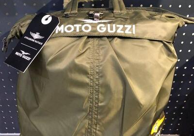 BORSA PORTACASCO AVIAZIONE NAVALE Moto Guzzi - Annuncio 9567073