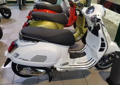 Vespa GTS 300 Super (2023 - 24) - Annuncio 9570773