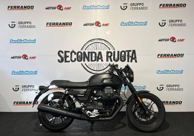 Moto Guzzi V7 III Stone (2017 - 20) - Annuncio 9575921