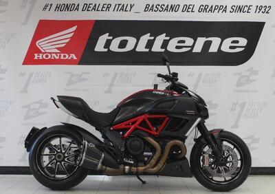 Ducati Diavel 1200 Carbon (2010 - 13) - Annuncio 9577568