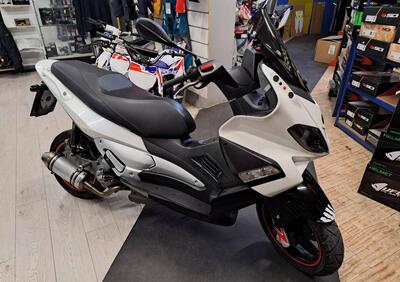 Aprilia SR Max 300 (2011 - 16) - Annuncio 9583829