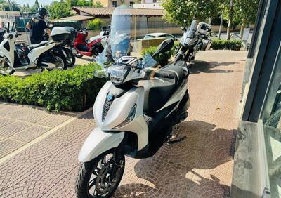 Piaggio Beverly 300 Hpe (2021) - Annuncio 9584158