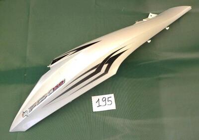 Fiancatina posteriore destra Honda PCX 150 - Annuncio 9613323
