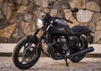 Moto Guzzi V7 Stone (2021 - 24) - Annuncio 9614460
