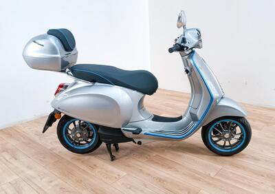 Vespa Vespa Elettrica 70 Red (2022 - 24) - Annuncio 9615812