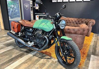 Moto Guzzi V7 Stone (2021 - 24) - Annuncio 9621991