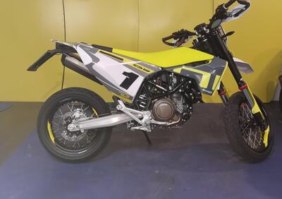 Husqvarna 701 Supermoto (2022) - Annuncio 9636145