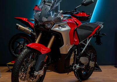 MV Agusta LXP Enduro Veloce (2024 - 25) - Annuncio 9637014