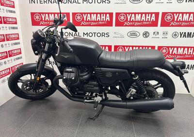 Moto Guzzi V7 III Stone Night Pack (2019 - 20) - Annuncio 9647474