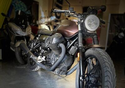 Moto Guzzi V7 III Stone Night Pack (2019 - 20) - Annuncio 9657958