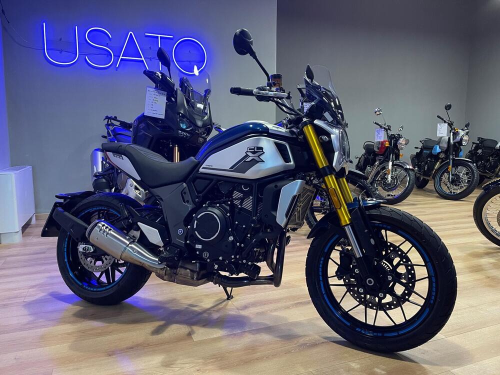 CFMOTO 700CL-X Heritage (2021 - 25) Usata