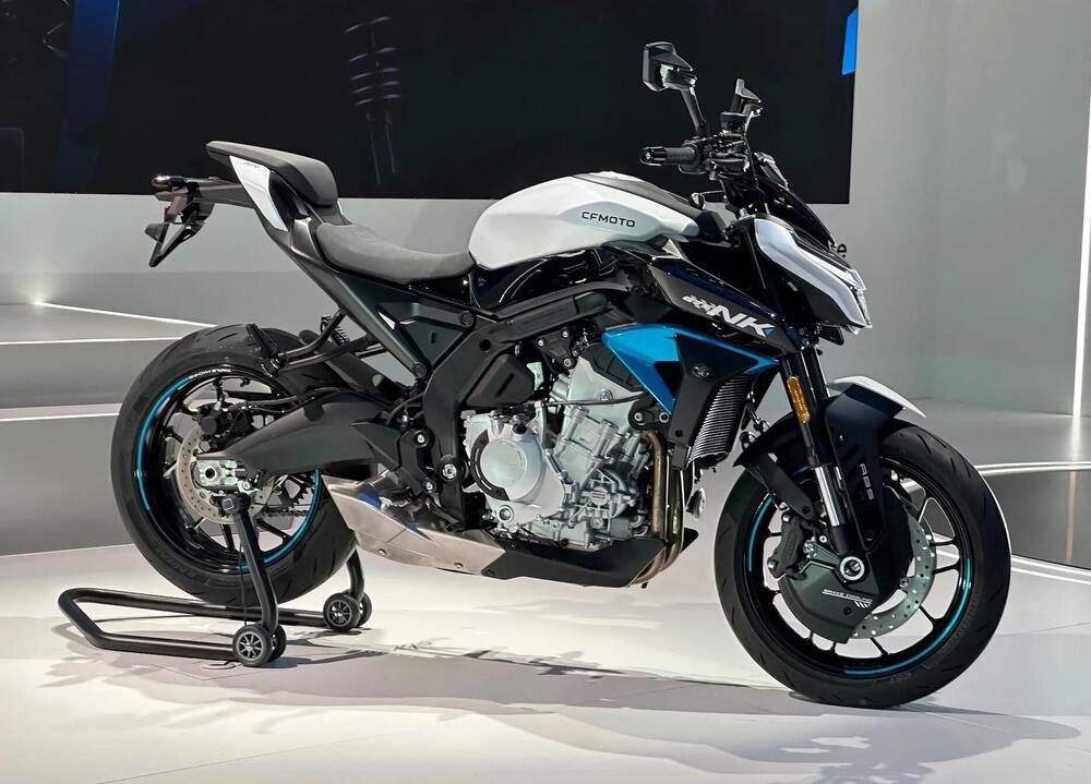CFMOTO 650NK (2021 - 24) Nuova