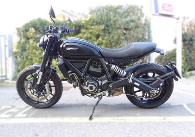 Ducati Scrambler 800 Icon Dark (2020) - Annuncio 9697224