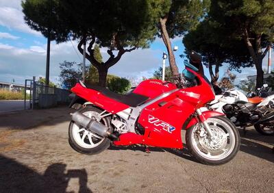 Honda vFR 750 F - Annuncio 9697434