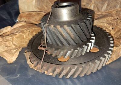 terna ingranaggi 13071700 per V7 / 750 special / Moto Guzzi - Annuncio 9700242