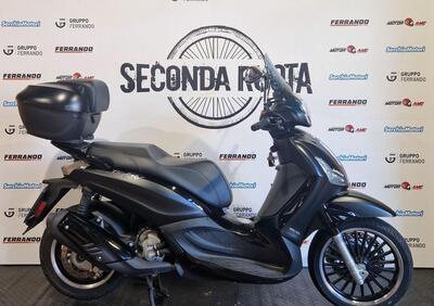 Piaggio Beverly 300 i.e. Police ABS-ASR (2017 - 20) - Annuncio 9696981