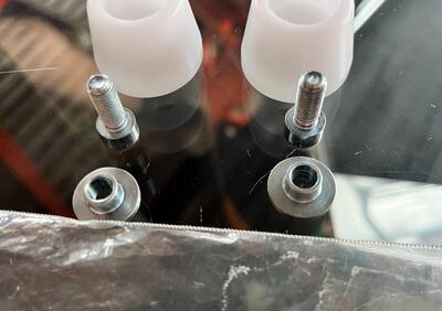 KIT TAMPONI RUOTA GP2 OHVALE - Annuncio 9702912