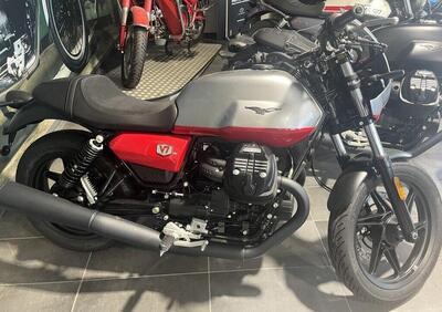 Moto Guzzi V7 Stone Corsa (2023 - 25) - Annuncio 9707488