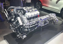 Ma i cinesi non facevano solo auto elettriche? All'improvviso spunta un V8 all'americana