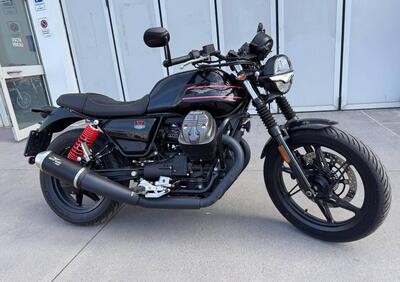 Moto Guzzi V7 Stone Special Edition (2022 - 25) - Annuncio 9710790