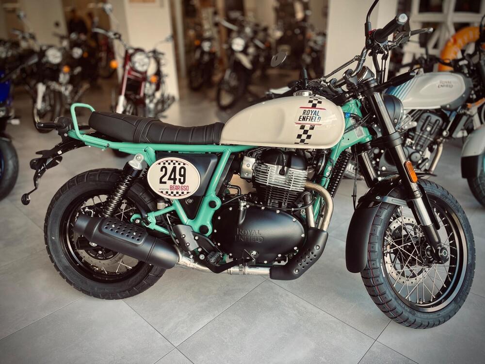 Royal Enfield Bear 650 (2025) Nuova
